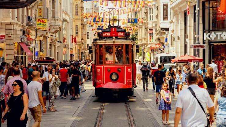 Taksim araç kiralama